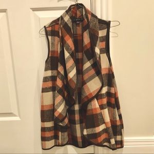 Like New Darling State of Mind Multicolor Layered Vest (Adult Small)